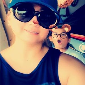 Meet your Posher, Sharon